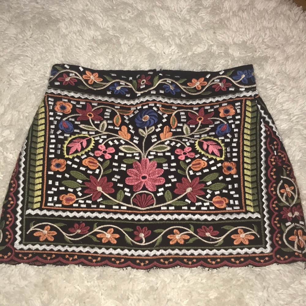 Hips don’t lie skirt in Black embroidery